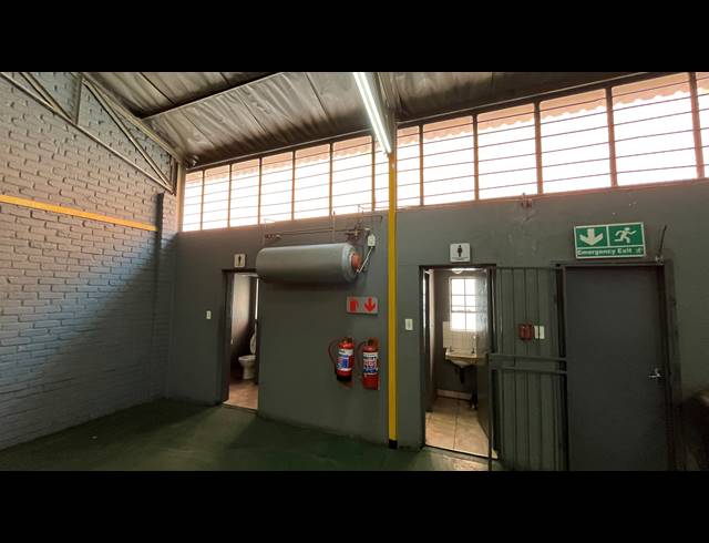 301M² WAREHOUSE FOR SALE IN ISANDO